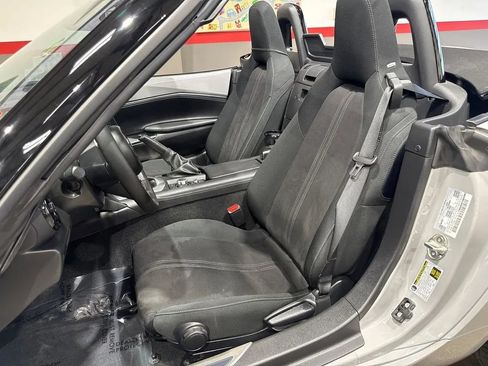 Used 2026 MAZDA MX-5 Miata Club w/ Interior Package RWD image 95
