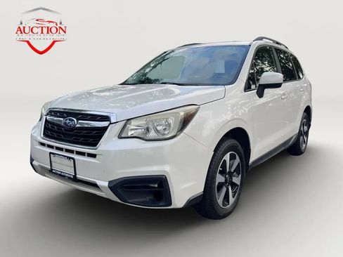 Used 2017 Subaru Forester 2.5i Premium w/ All-Weather Package AWD/4WD image 1