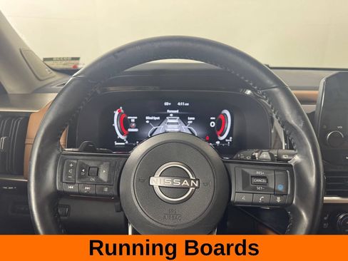 Used 2023 Nissan Pathfinder Platinum FWD image 16