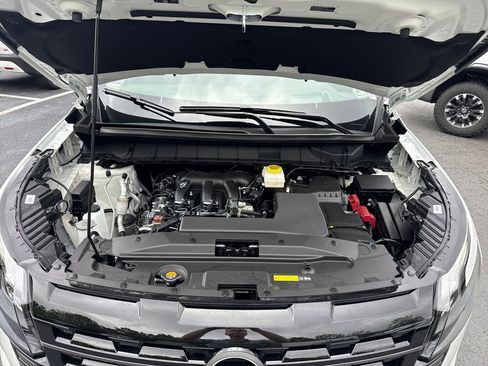 New 2026 Nissan Pathfinder Platinum FWD image 22