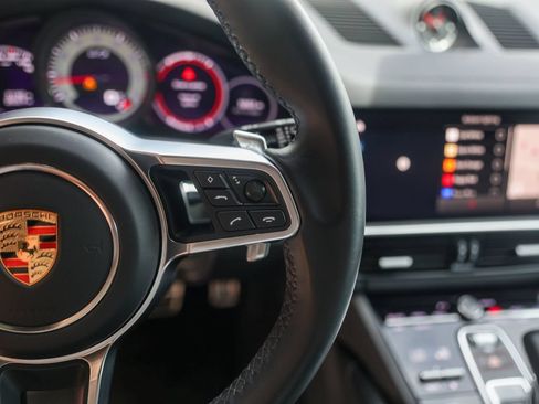 Certified 2023 Porsche Cayenne GTS AWD/4WD image 20