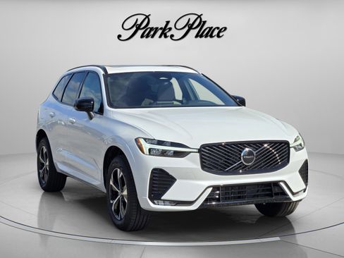 New 2026 Volvo XC60 B5 Core AWD/4WD image 8