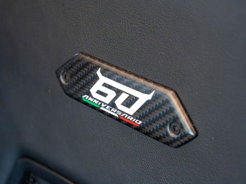 Used 2023 Lamborghini Huracan EVO RWD image 37