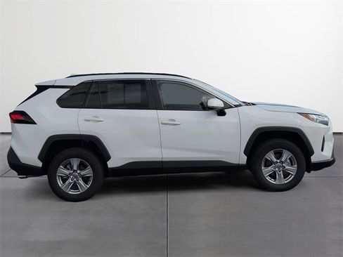 Used 2025 Toyota RAV4 XLE image 6