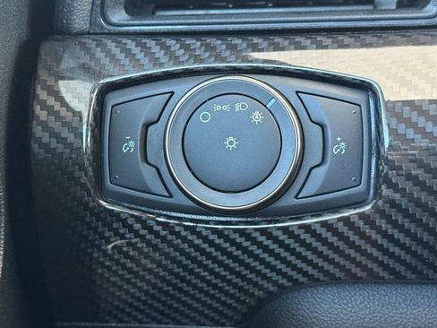 Used 2020 Ford Mustang Shelby GT350 w/ Technology Package RWD image 31