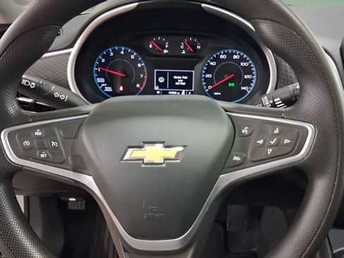 Used 2022 Chevrolet Malibu LS FWD image 13