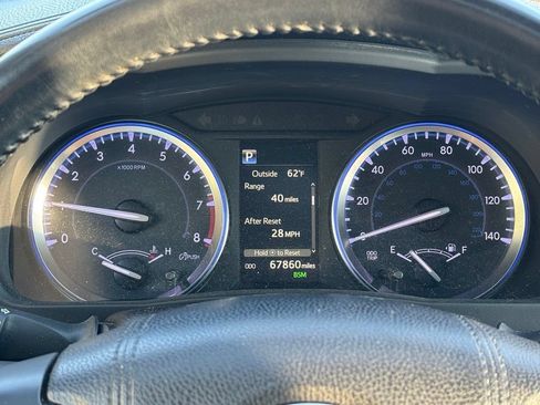 Used 2018 Toyota Highlander XLE w/ Protection Package #3 AWD/4WD image 9