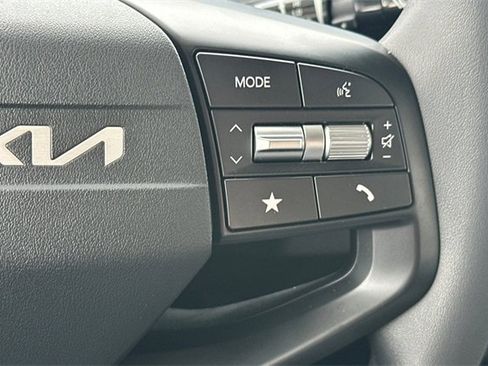 New 2026 Kia K4 LXS image 28