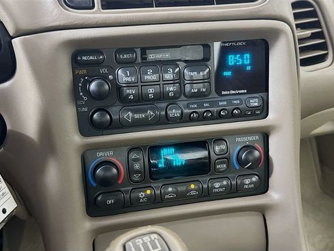 Used 2003 Chevrolet Corvette Coupe w/ Preferred Equipment Group RWD image 14