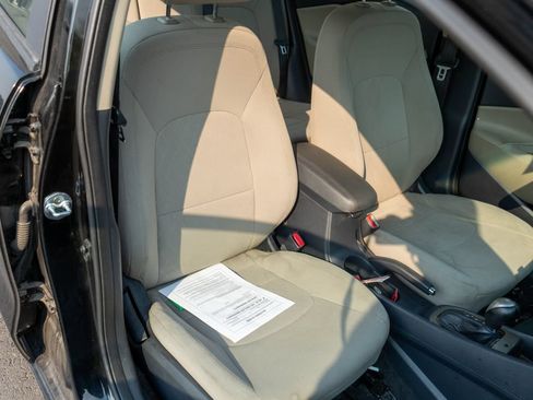 Used 2016 Kia Rio EX FWD image 9