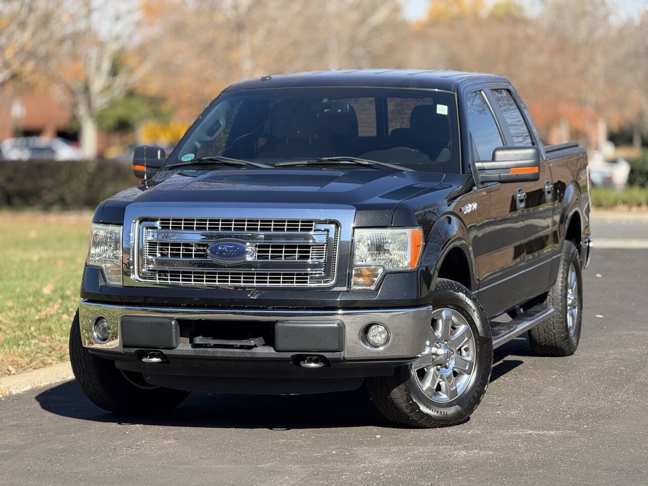 Used 2013 Ford F150 XLT w/ Luxury Equipment Group AWD/4WD image 1