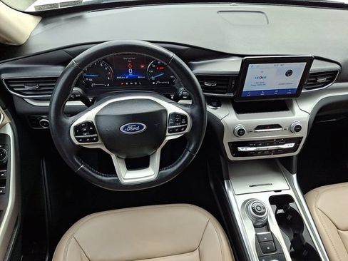 Certified 2023 Ford Explorer XLT w/ Equipment Group 202A AWD/4WD image 14