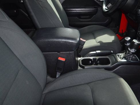 Used 2020 Jeep Wrangler Unlimited Sport S AWD/4WD image 10