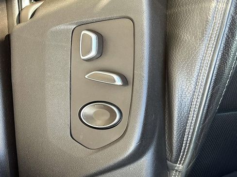 Used 2021 GMC Yukon Denali image 26