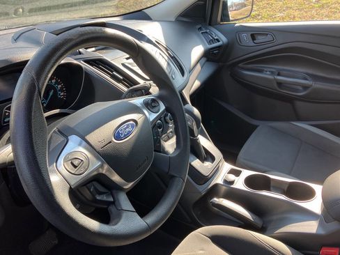 Used 2014 Ford Escape S image 11