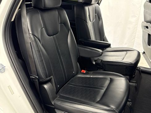 Used 2025 Kia Sorento EX w/ EX Panoramic Sunroof Package AWD/4WD image 35