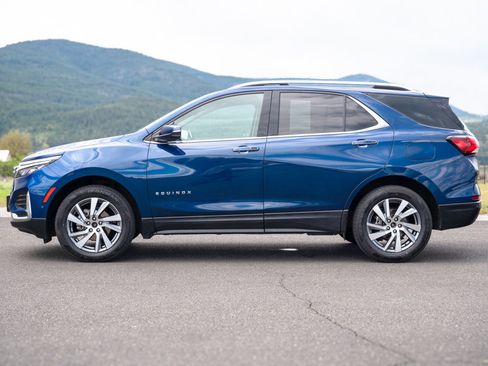 Used 2022 Chevrolet Equinox Premier AWD/4WD image 6