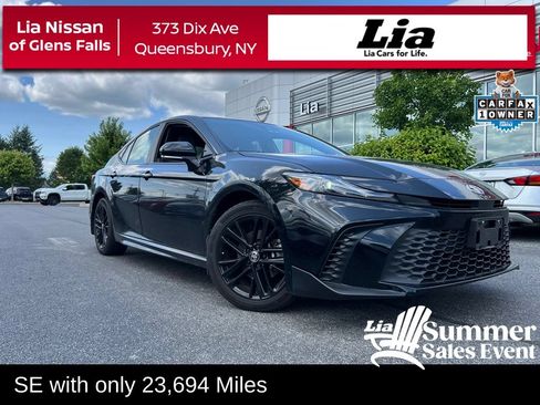 Used 2025 Toyota Camry SE w/ Convenience Package AWD/4WD image 1
