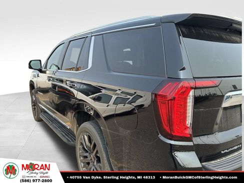 Certified 2023 GMC Yukon SLT w/ SLT Premium Package AWD/4WD image 5