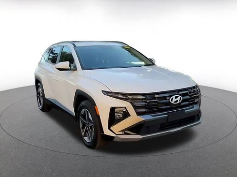 Used 2025 Hyundai Tucson SEL image 3
