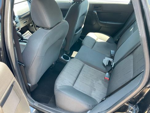 Used 2010 Ford Focus SE image 22
