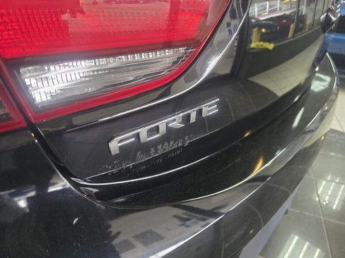 Used 2019 Kia Rio S image 22