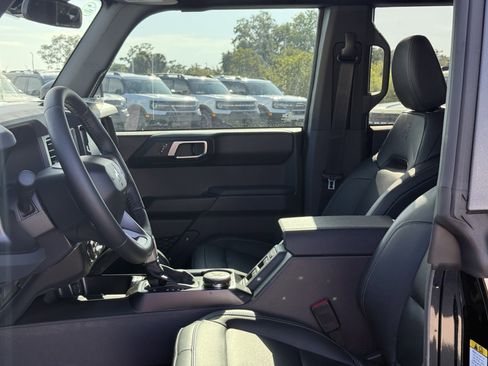 New 2025 Ford Bronco Badlands AWD/4WD image 20