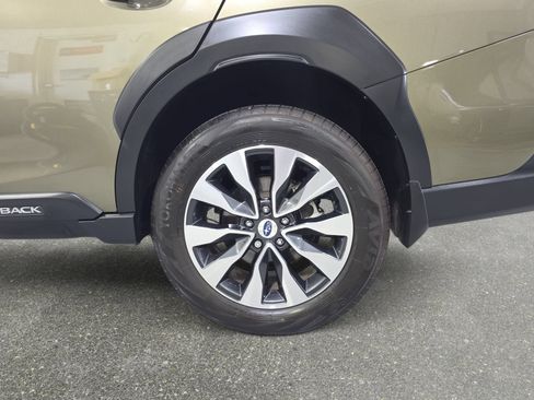 Used 2025 Subaru Outback Limited XT AWD/4WD image 32