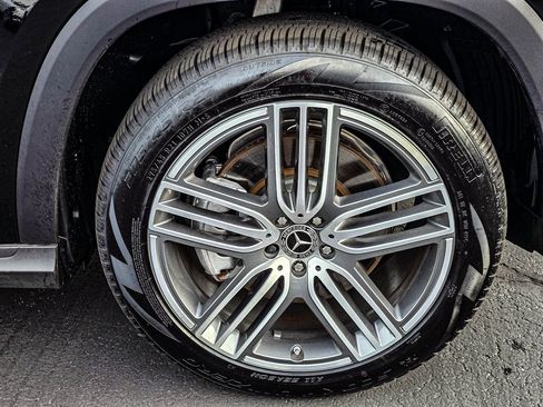 New 2025 Mercedes-Benz GLS 450 4MATIC image 9