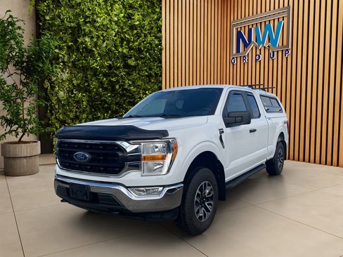 Used 2021 Ford F150 XLT image 3