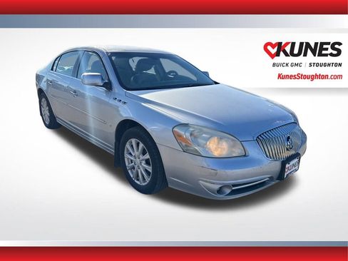 Used 2010 Buick Lucerne CXL image 1