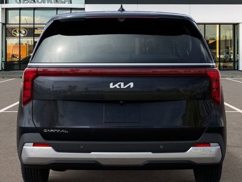 New 2026 Kia Carnival EX image 13