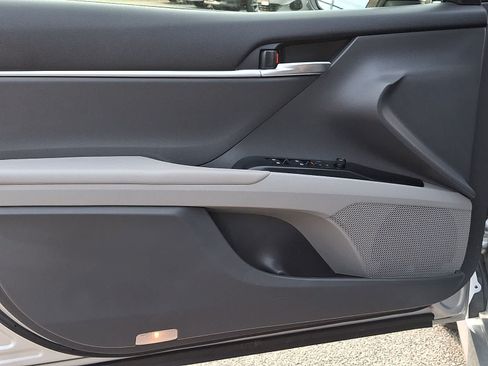Certified 2018 Toyota Camry LE FWD image 14