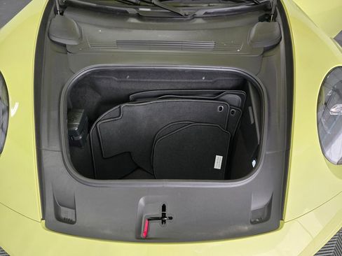 Certified 2025 Porsche 911 Carrera T RWD image 11