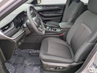 New 2026 Jeep Grand Cherokee Laredo X video 4