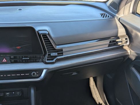 Certified 2023 Kia Sportage X-Line w/ X-Line Premium Package image 16