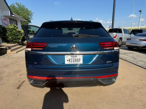Used 2020 Volkswagen Atlas Cross Sport SE AWD/4WD image 6