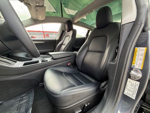 Used 2023 Tesla Model 3 Standard Range RWD image 16