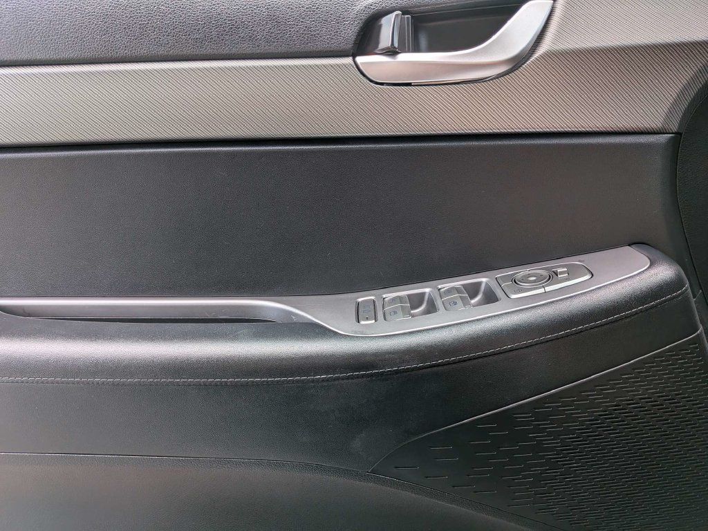 Used 2024 Hyundai Palisade SEL FWD image 30