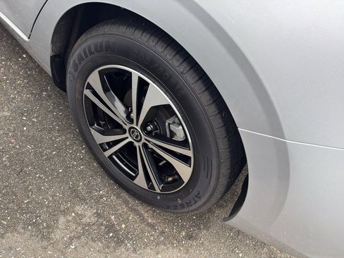 Used 2022 Nissan Sentra SV image 20