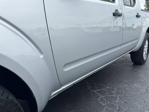 Used 2016 Nissan Frontier SV RWD image 14
