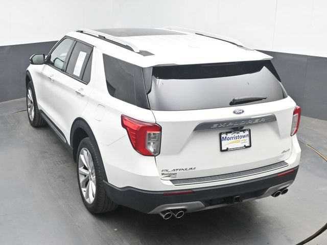 Used 2022 Ford Explorer Platinum w/ Equipment Group 601A AWD/4WD image 44