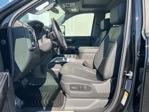 Used 2022 Chevrolet Silverado 2500 LTZ w/ LTZ Plus Package image 6