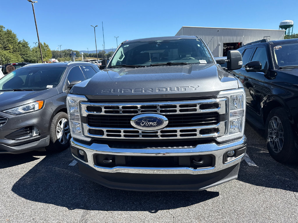 Used 2025 Ford F250 XLT AWD/4WD image 6