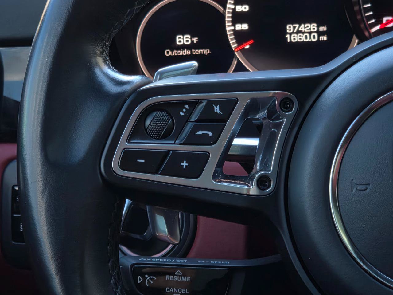 Used 2019 Porsche Cayenne Turbo AWD/4WD image 18