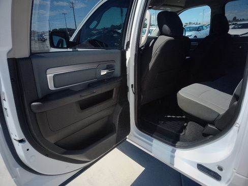 Used 2021 RAM 1500 Classic SLT w/ Protection Group AWD/4WD image 10