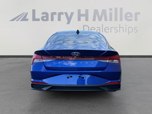 Certified 2023 Hyundai Elantra SEL FWD image 4