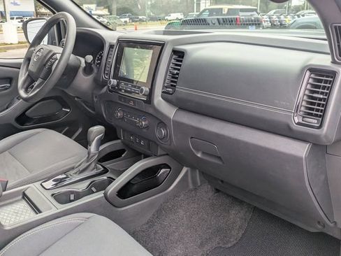 Used 2023 Nissan Frontier SV w/ Midnight Edition Package image 31