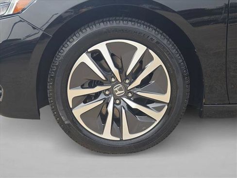 Used 2020 Honda Accord Touring image 23