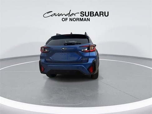Used 2025 Subaru Crosstrek 2.0i Premium image 2